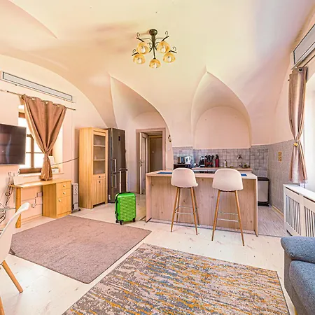 Apartment Komlo - Stefan Koszeg